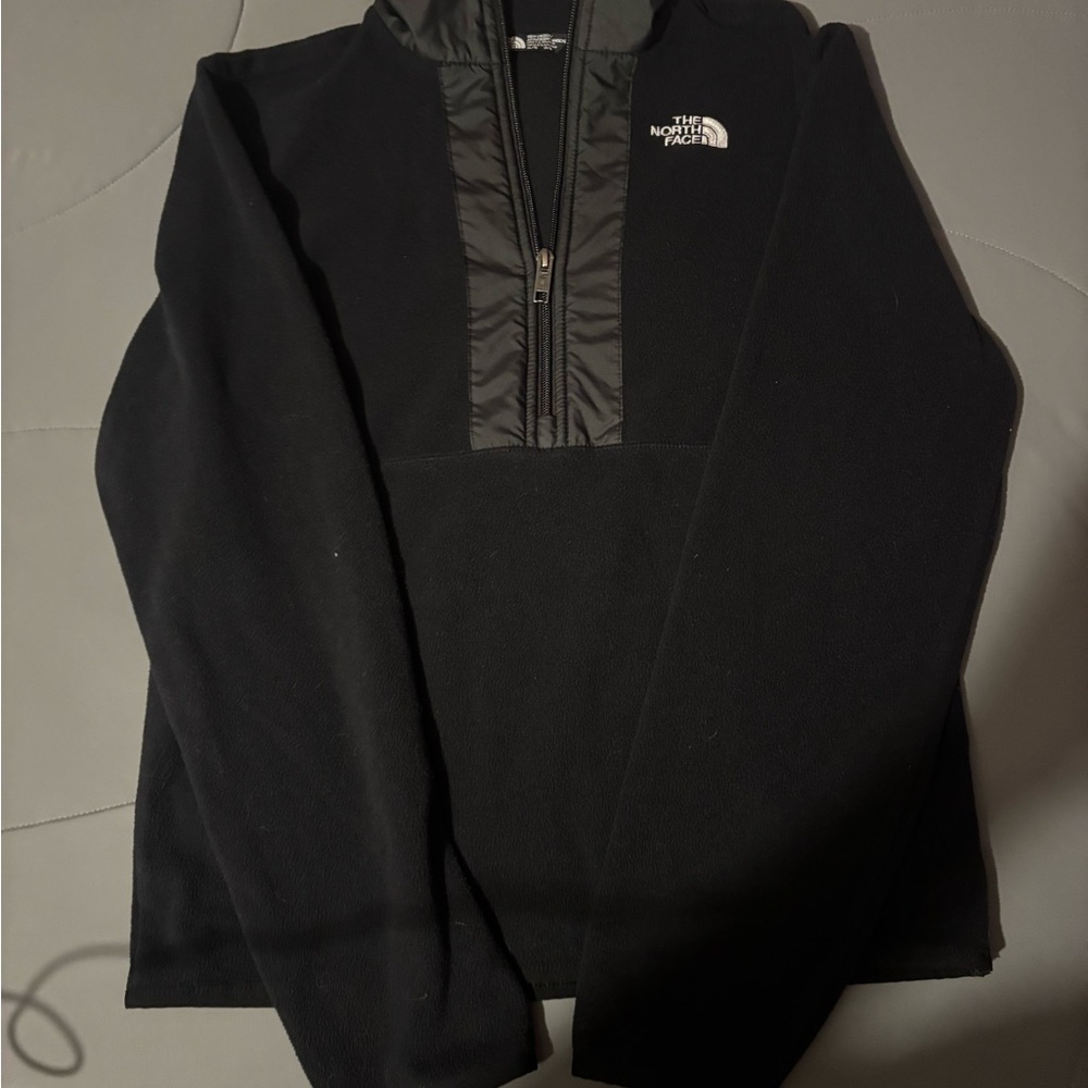 Gently worn boys youth size large fleece half zip